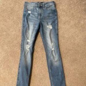 Hollister Size 0R medium wash